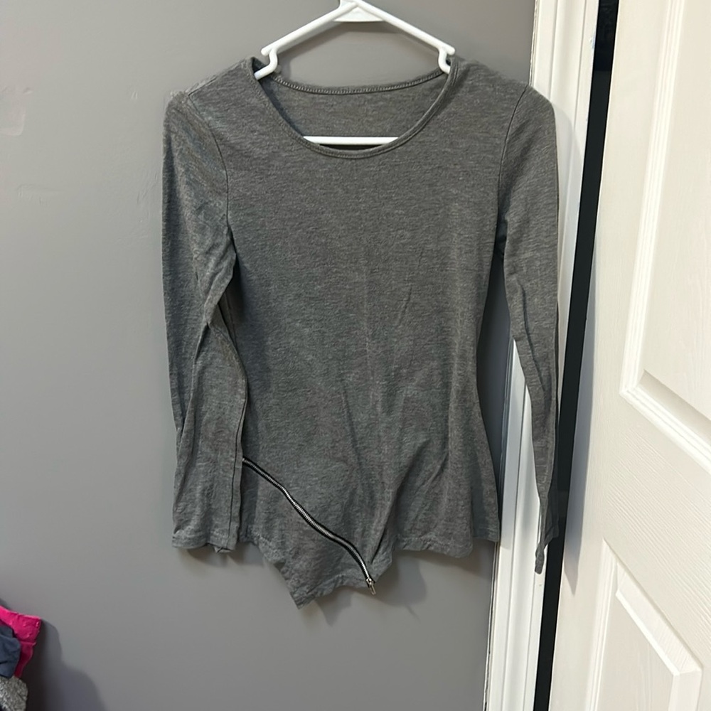 Grey long sleeve top with zipper detail